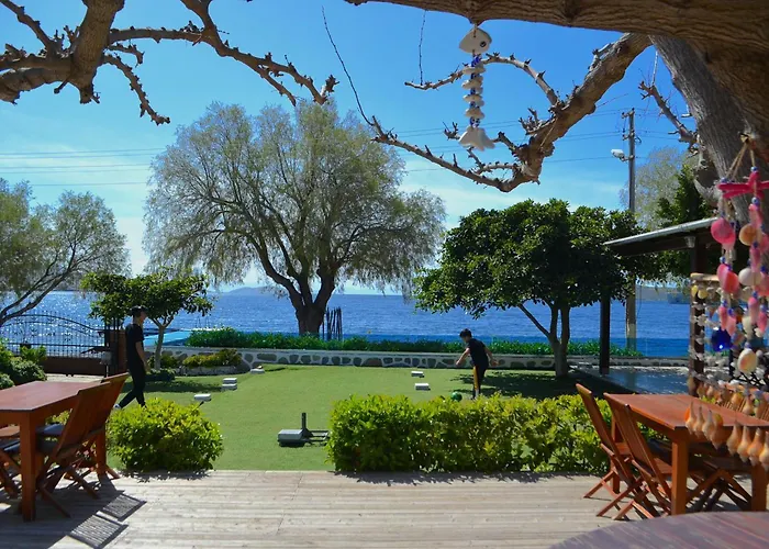 לינה וארוחת בוקר Yueksel Butik *