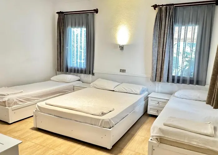 Yueksel Butik לינה וארוחת בוקר בודרום