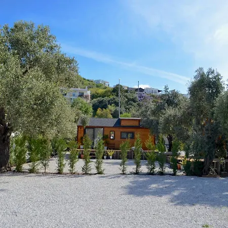 Yueksel Butik לינה וארוחת בוקר