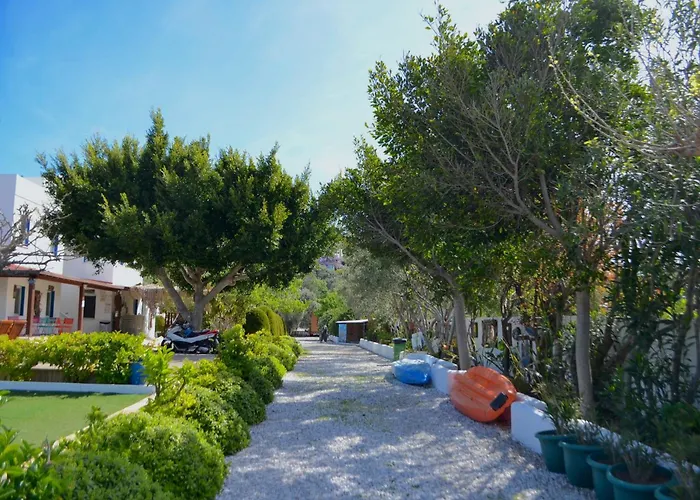 Yueksel Butik לינה וארוחת בוקר *